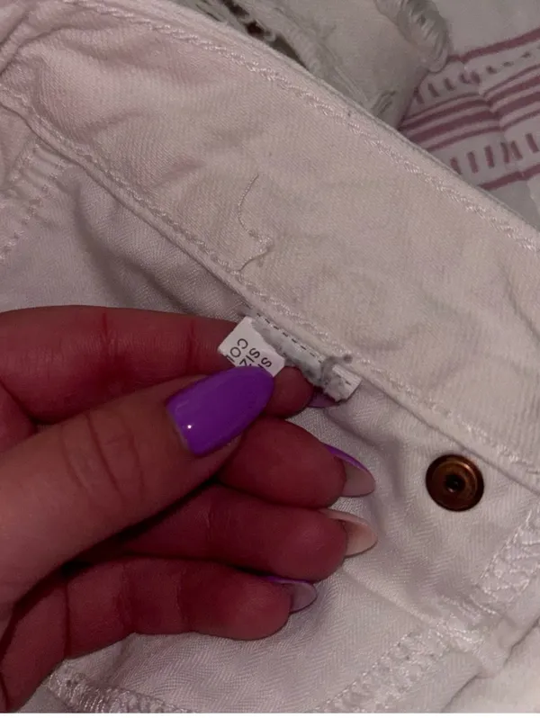 Abercrombie & Fitch White Distressed Skirt - Image 6