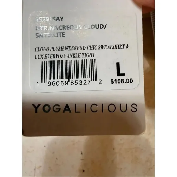 YOGALICIOUS Cloud Plush Womans Sweatshirt Sz L Oatmeal NWT - Image 5