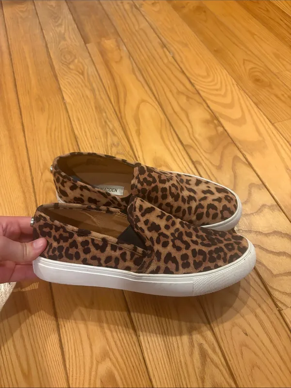 Steve Madden Size 7.5 Cheetah Leopard Slip on Sneaker Shoes - Image 4