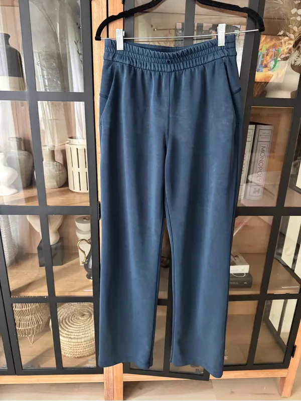 Lululemon Softstreme High-Rise Pants True Navy pockets wide straight leg - Image 8