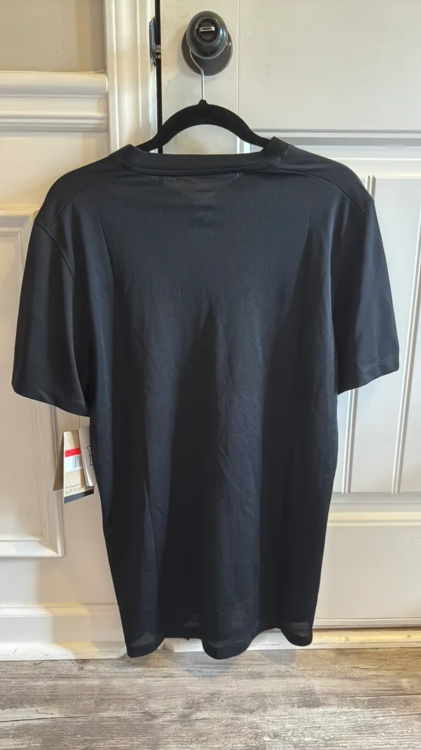 Men’s Nike Dri-Fit T-Shirt - Image 3