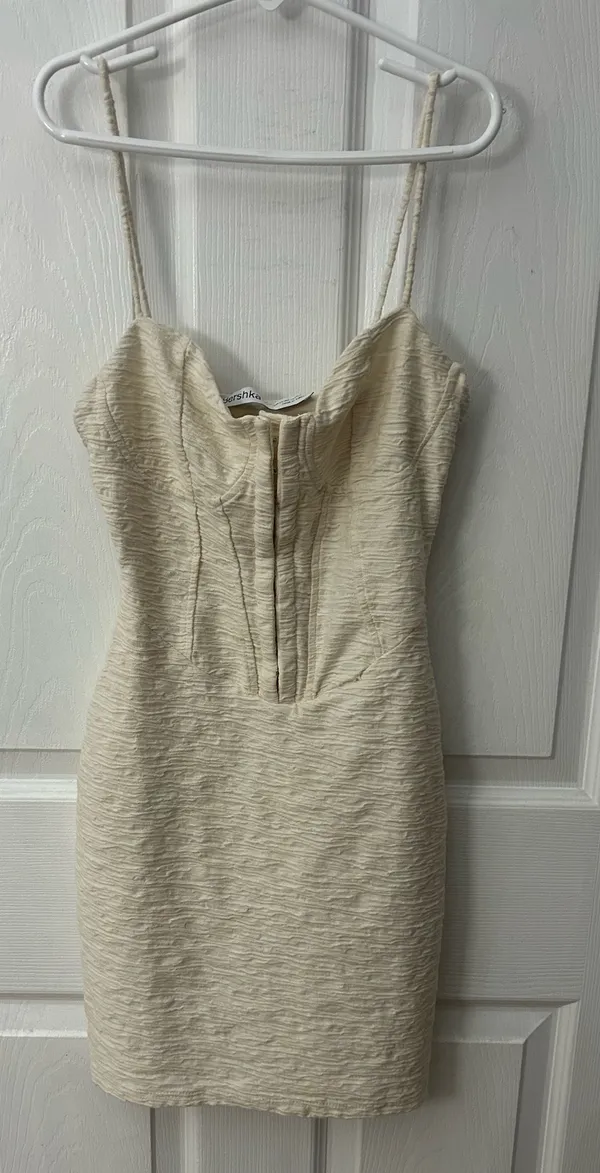 White Bershka Dress - Image 3