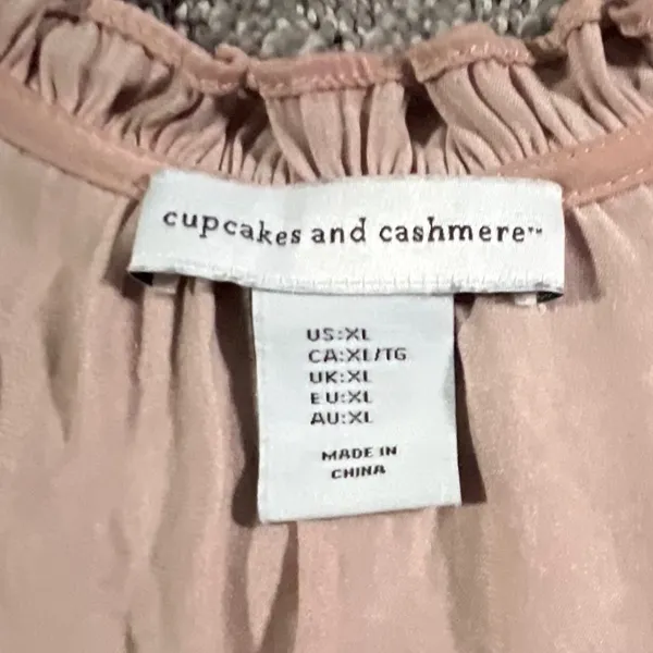 Cupcakes and Cashmere Blouse Womens‎ XL Pink Ruffle Lace Boho Button Front Top - Image 3