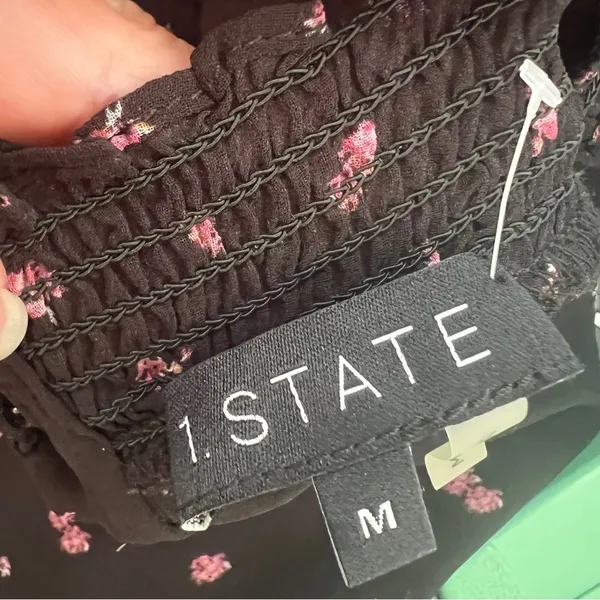 NEW ANTHROPOLOGIE Floral mini Dress MEDIUM Smocked-Neck Flutter-Sleeve Bohemian - Image 9
