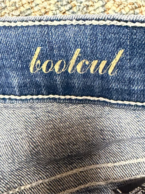 7 For All Mankind Bootcut Jeans 27 Medium Wash Blue Denim Y2K Vibe Long Inseam - Image 10