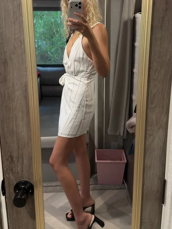 Tularosa Stripe Mini Wrap Dress in White‎ Black Size XS - Image 4