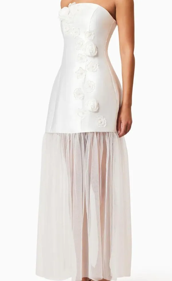 Elliatt Elegant White Strapless Dress - Image 4