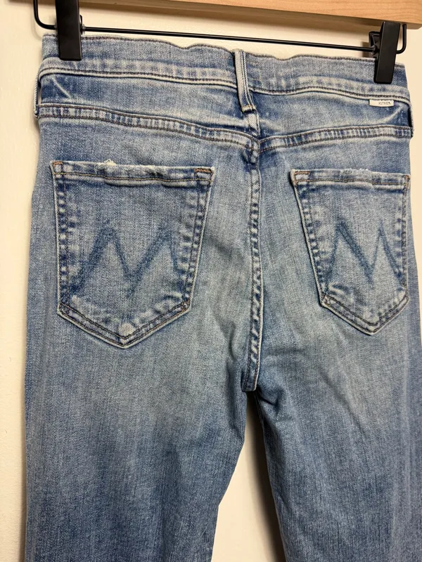 MOTHER The Rascal Ankle Fray Bonfire Lighting Blue Size 26 - Image 6