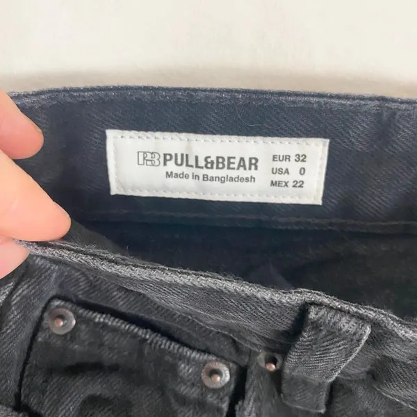 NWT black Pull & Bear Mid Waist Straight Leg Jeans Size 0 - Image 6
