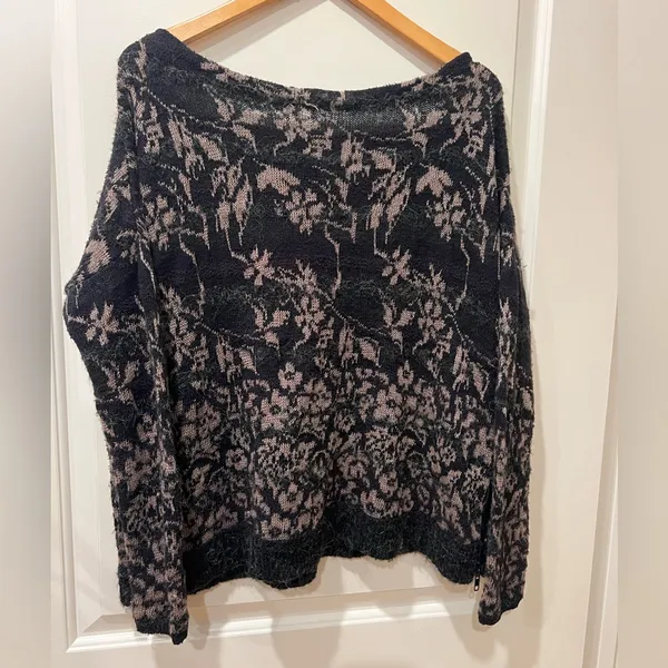 Free People SM Black Pink Floral oversized Sweater - Image 2