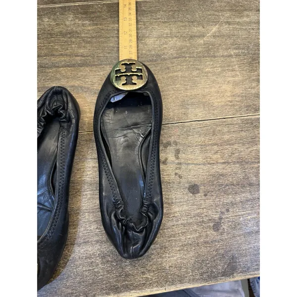 Authentic Tory Burch Claire Black Size 6.5 7 Ballet Flats‎ Gold Logo Medallion - Image 10