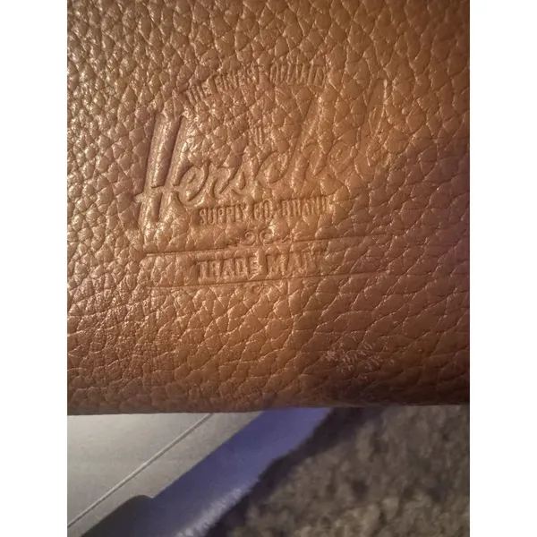 UNISEX HERSCHEL SUPPLY CO. Tan Brown Pebbled Leather RFID Zip Up Thomas Wallet - Image 8