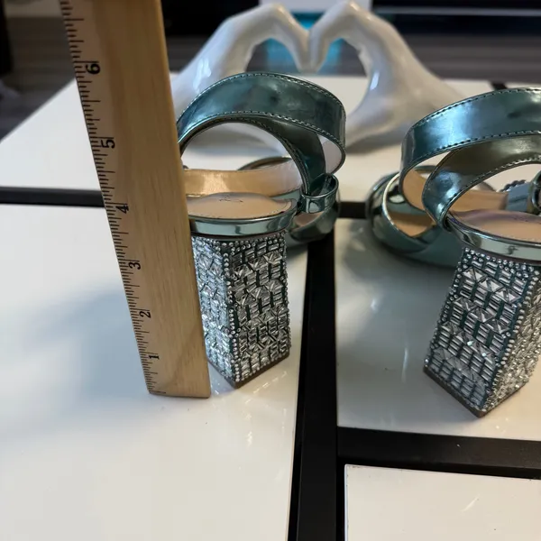 💎 Title Betsey Johnson SB-BEA Light Blue Rhinestone Block Heels ✨ Size 7M - Image 9