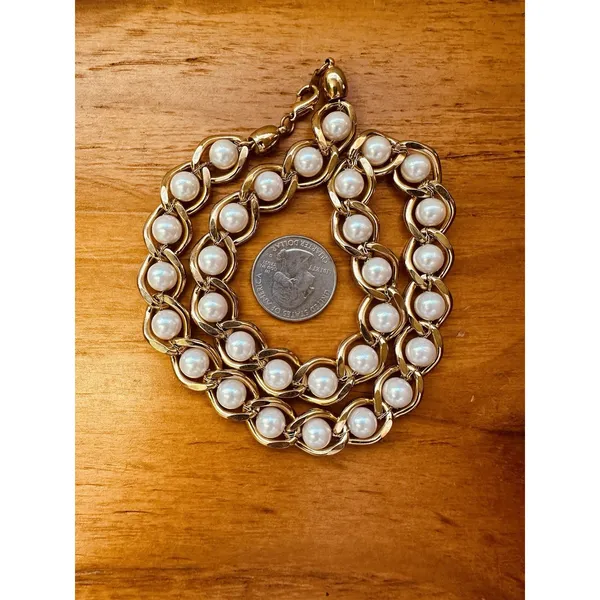 Vintage Gold Tone Chunky Heavy Gold Link w/Faux‎ Pearl 16" Necklace - Image 5