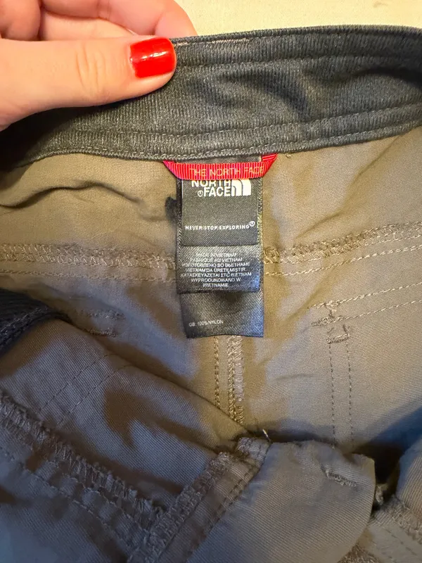 North Face Shorts - Image 3