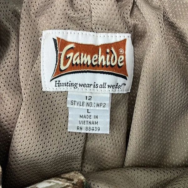 Gamehide hunting cargo pants. Size large or 12. Various Pockets. - Image 7