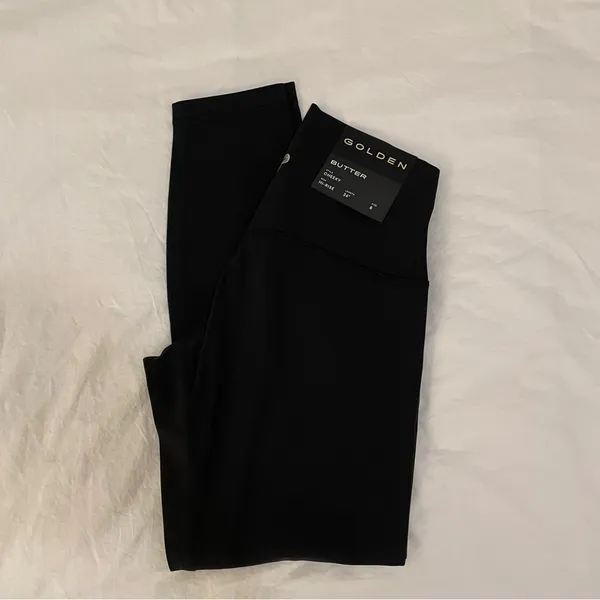 Aritzia BUTTER Cheeky Hi-Rise 24" Legging - Image 2