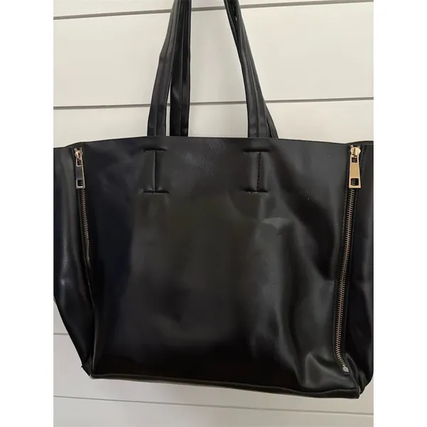 ZaraWomen Black Leather Shoulder Bag or‎ Tote with Gold Hardware - Image 3