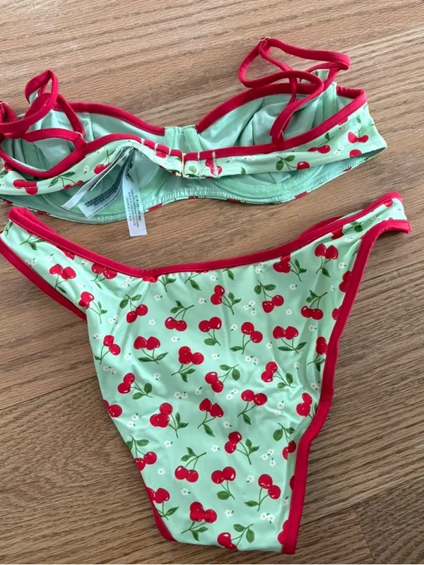 Frankie’s bikinis set 🍒 - Image 2