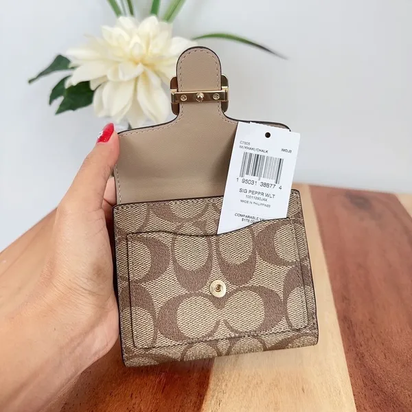 ‎Coach Pepper Wallet In Signature Canvas - Image 7