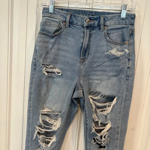 American Eagle Curvy Mom Jeans Size 4‎ Short - Image 3