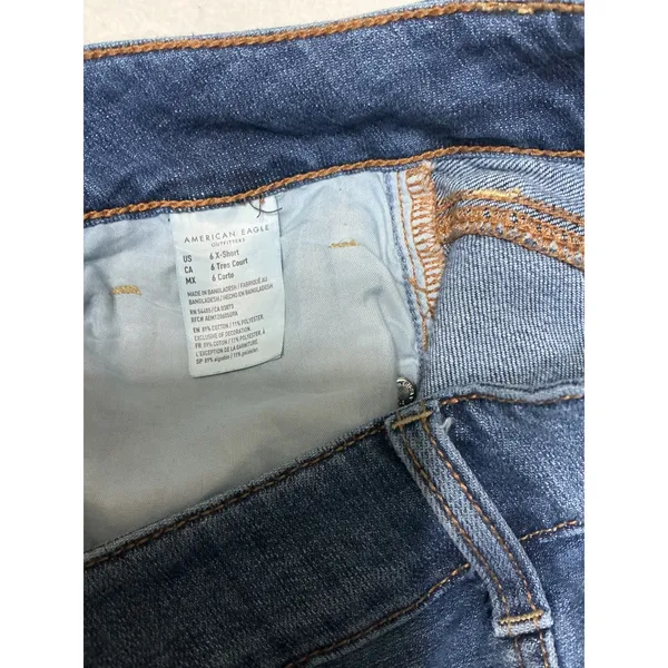 American Eagle Womens Jeans 6 X-Short Medium Wash Straight Leg Denim 0601 - Image 4
