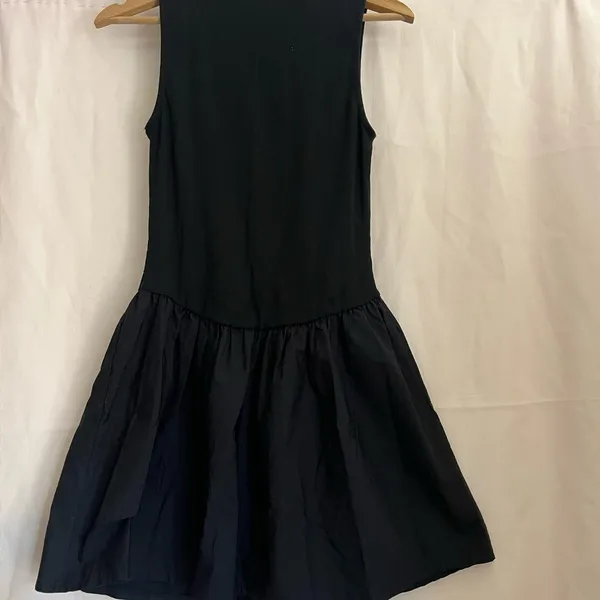 Elegant Black  Dress - Image 5