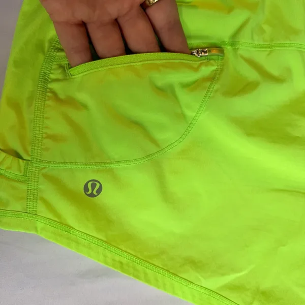 Lululemon Work It Out Shorts Zippy Green Neon Low Waist Workout Gym Size 8 - Image 7