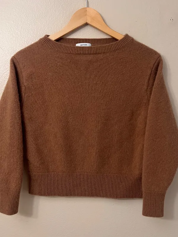 Aritzia Women's Classic Knit Essential 100%CASHMERE Crew Neck Sweater Sz XS - Image 5
