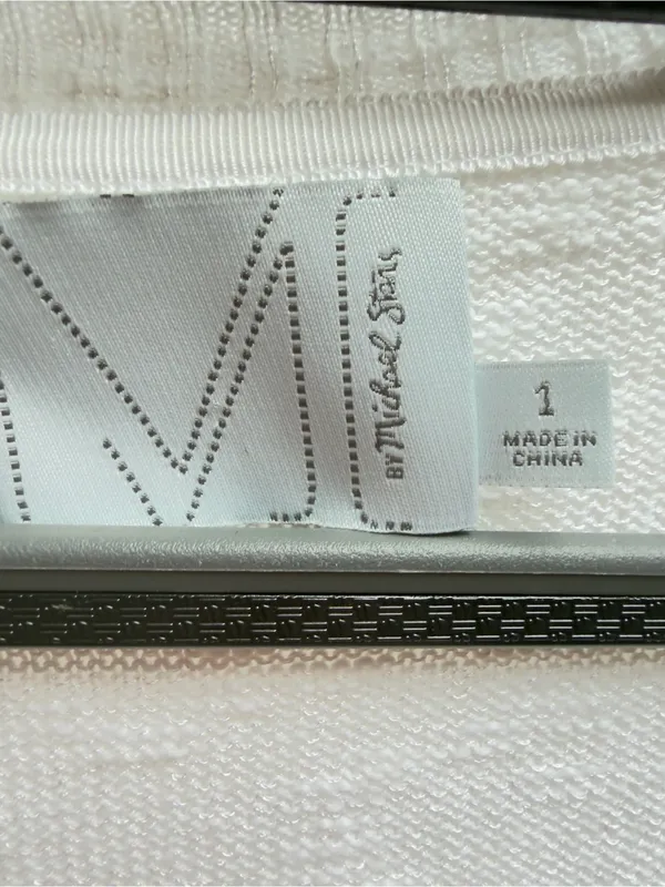 MICHAEL STARS button front cardigan with pockets in white size 1 or Medium - Image 4