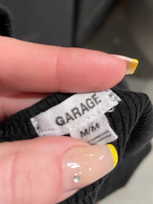 Garage Black Crop Top - Image 4