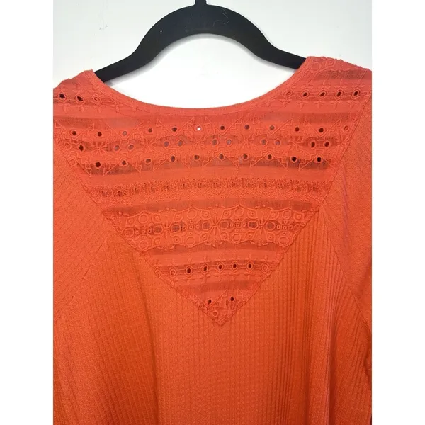 Free People Parisian Nights Tunic Top M Red Orange Lace Eyelet Boho Peasant Top‎ - Image 9