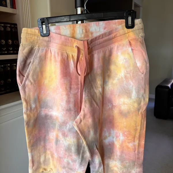 Old Navy mid rise tie-dye sweatpants - Image 2