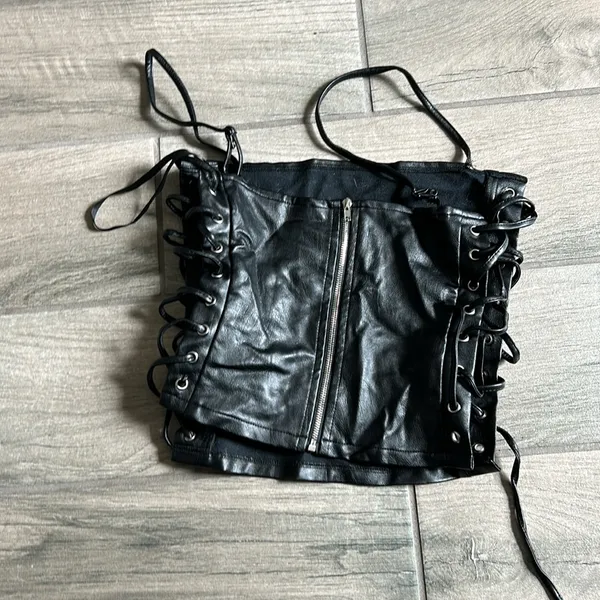 Superdown faux leather lace up sides top - Image 2