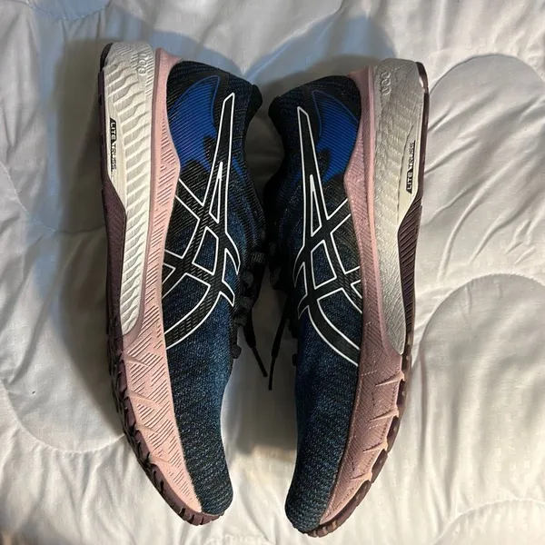 ASICS GT-2000 Lite Truss Cross Trainer Size 8 - Image 6