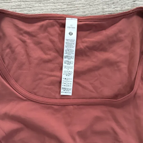 lululemon Waist Seamed Nulu Long Sleeve Size 12 Rust Crop Top Ancient Copper - Image 4