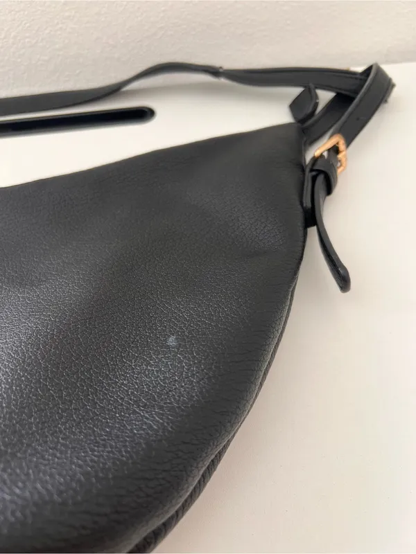 Mali + Lili Black Half Moon Sling Bag - Image 6