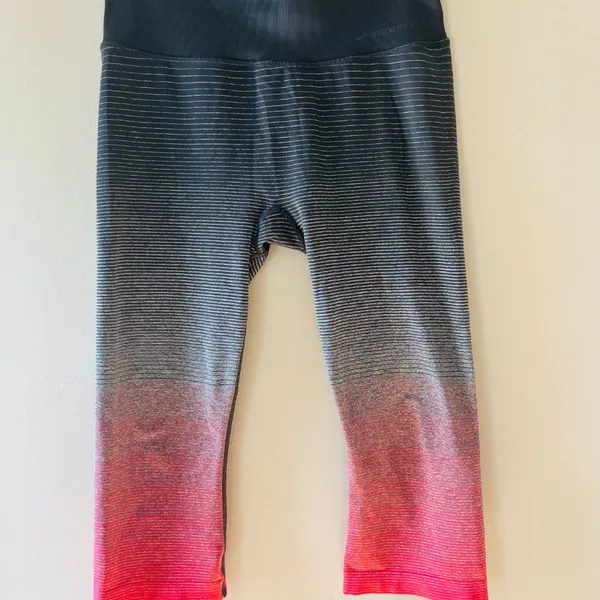 Brooks Sz S-M Womens Pure Project Seamless‎ Capri and Ombre Capri Mid Waist - Image 10