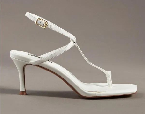 Anthropologie Bibi Lou White Toe Loop Heels 9.5 - Image 2