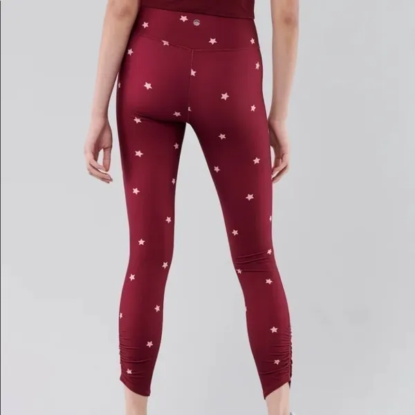 GILLY Hicks Go Recharge‎ High Rise Cinch 7/8 Star Leggings - Image 2