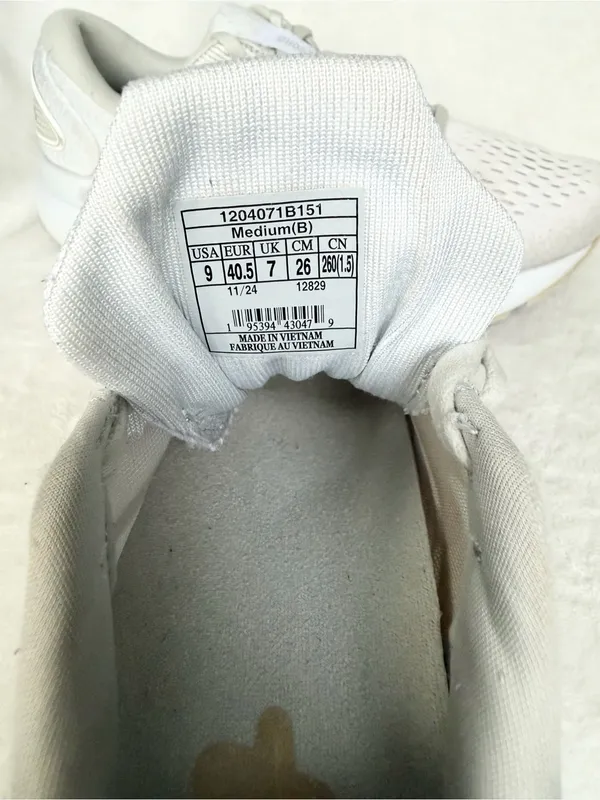 Brooks Ghost 16 Womens Size 9B White Grey Athletic Running Shoes 1204071B151 - Image 7
