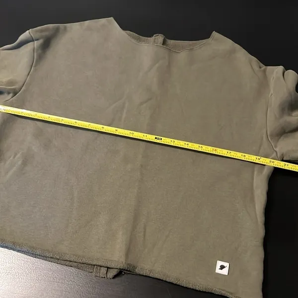Fundamental Coast Women‎ Performance Crop Sweatshirt Olive Green Small - Image 3