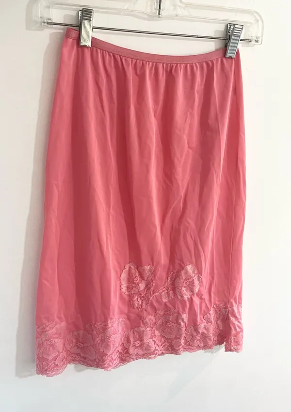 Vanity Fair vintage 50’s slip - Image 3