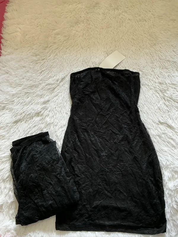Strapless Black Lace Bodycon Dress & Hosiery Set - Image 4