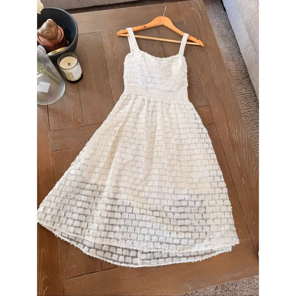 Abbey Glass Melody Bow Back Dress in white Size‎ Small - Image 7