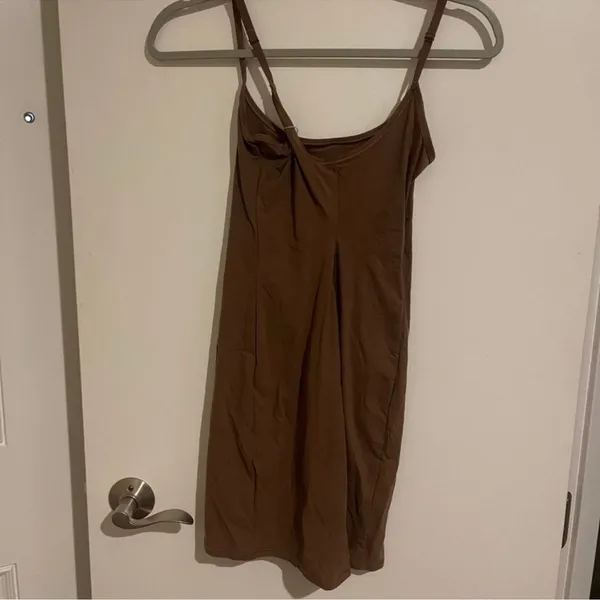 Skims M FITS EVERYBODY SLIP DRESS Jasper Brown NWT - Image 4