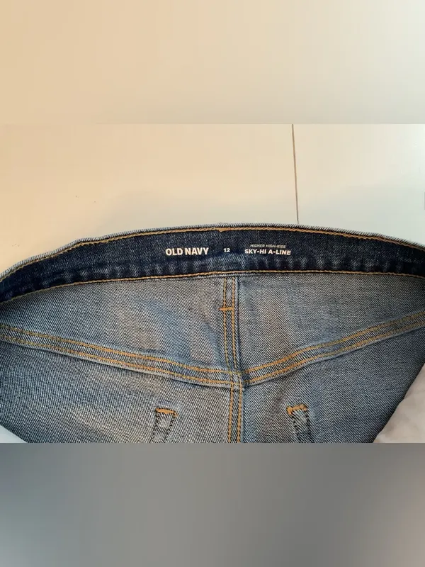 Old Navy Light Blue High-Rise Sky-Hi A-Line Jeans - Image 5
