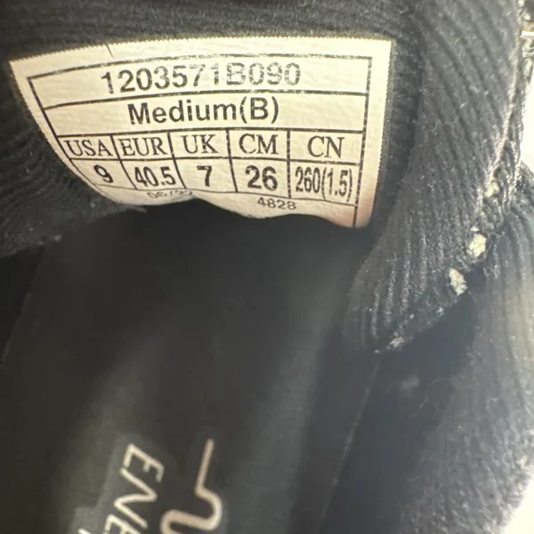 Brooks Levitate 5 Women’s 9 B Black Running Shoes 1203571B090 Heel Damage - Image 8
