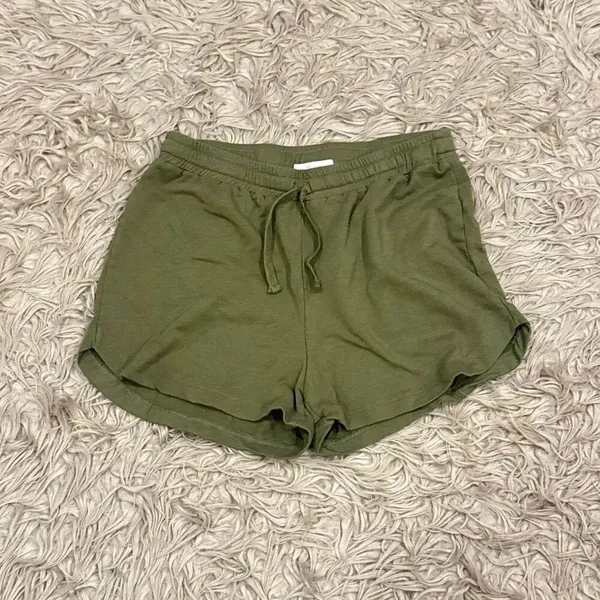 Brooklinen the loungewear collection shorts size medium - Image 2