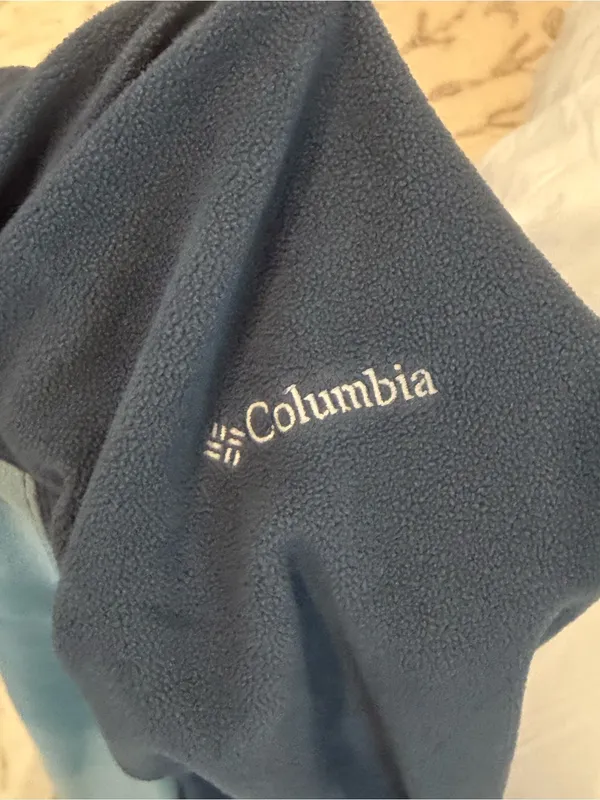 Columbia Women’s Two-Tone Fleece Quarter-Zip Pullover – Medium - Image 5
